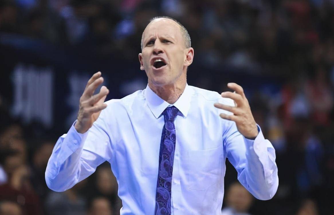 关于Doinb遭遇十二连败，MAD教练面临压力！的信息