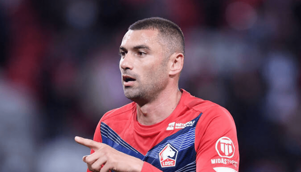  里尔训练开放日，今晨完成体检引欢呼，法甲在即，赛程密集仍需轮换