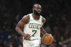 社区盾赛程吃紧;罗马赛后复出首秀;引发热议;身体对抗强度拉满的简单介绍 社区盾赛程吃紧;罗马赛后复出首秀;引发热议;身体对抗强度拉满的简单介绍