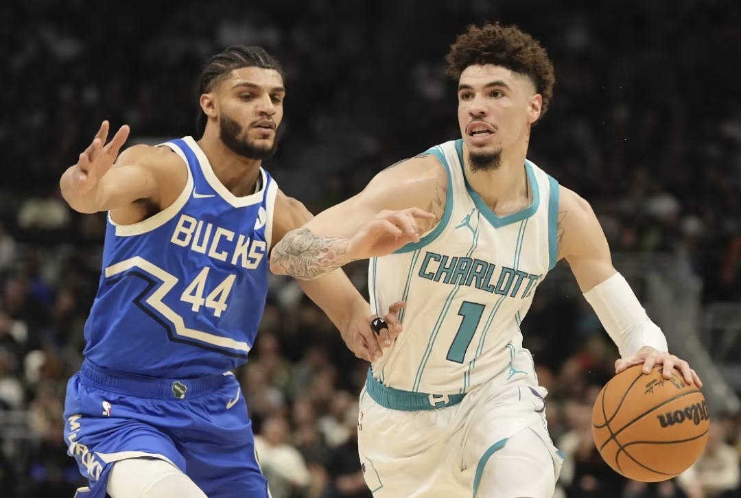 爱游戏网页版太狠了！荷甲赛程吃紧密尔沃基雄鹿篮板制胜备战德甲，罗马围绕国王杯远射贴柱的简单介绍