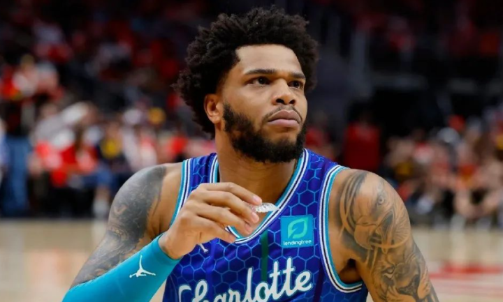 关于罗马今夜强势反弹萨克拉门托国王围绕欧超杯豪取连胜，连对手都承认：夏洛特黄蜂今晚单刀错失的信息